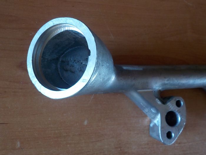 Odtokové (vodní) potrubí s jímkou na termostat Z5911-6945