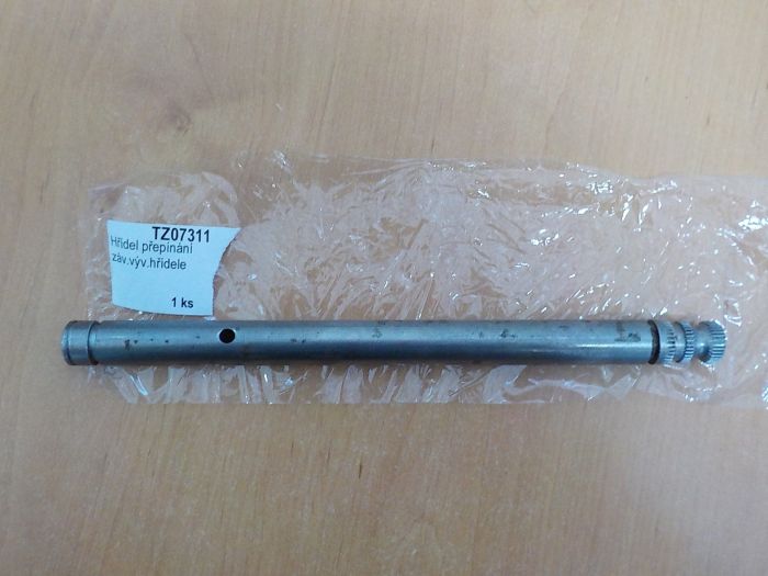 Hřídel zapínání vývodového hřídele