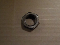 Zajišťovací matice M20x1,5 horního kola rozvodu