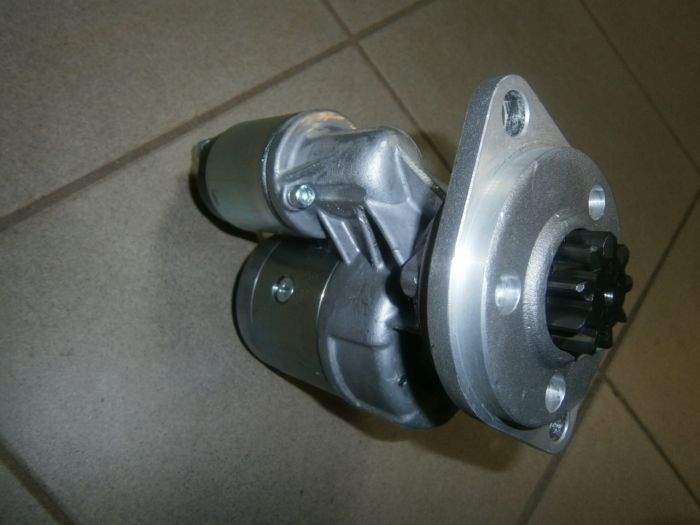 Startér s reduktorem 2,7kW český Magneton