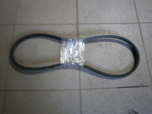 Klínový řemen vodního čerpadla 17x1000