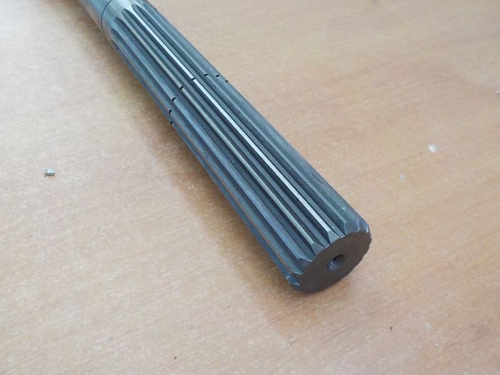 Hřídel diferenciálu 11 zubů - Z5911-6945 - dovoz