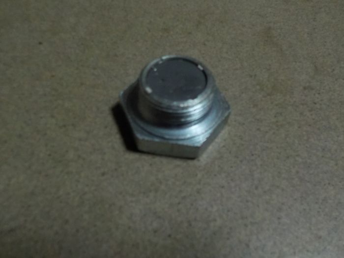 Vypouštěcí zátka oleje s magnetem