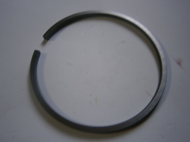 Pístní kroužek těsnící 105x4 mm