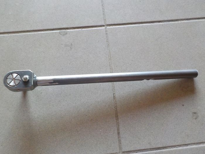 Spojovací tyč řízení s kulovým čepem