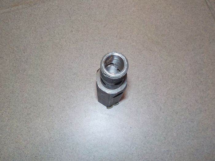 Redukční ventil olejového čerpadla - závit M18