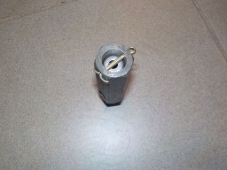 Redukční ventil olejového čerpadla - závit M18