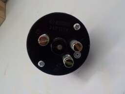 Spínač žhavení a startu