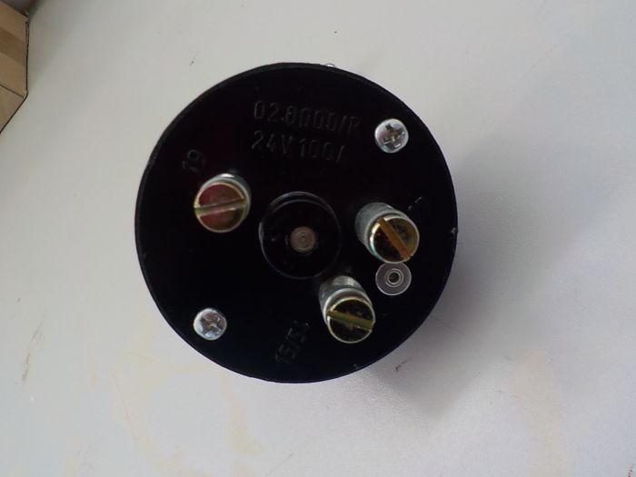 Spínač žhavení a startu