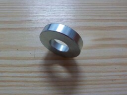 Podložka šroubů zadního kola